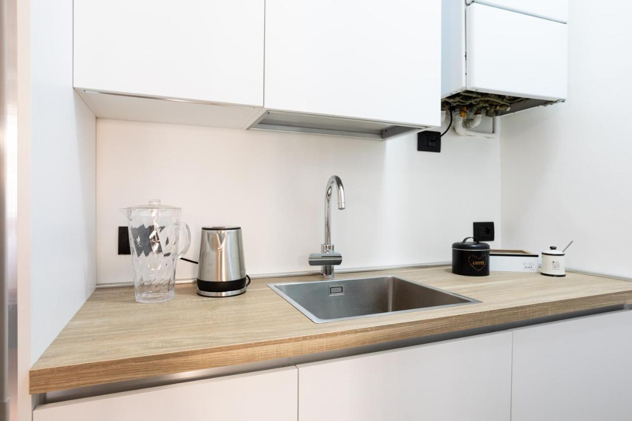 Xenia Apartments - Enjoy Porta Venezia In Modern Apt- 10 Min From Duomo Milánó Kültér fotó